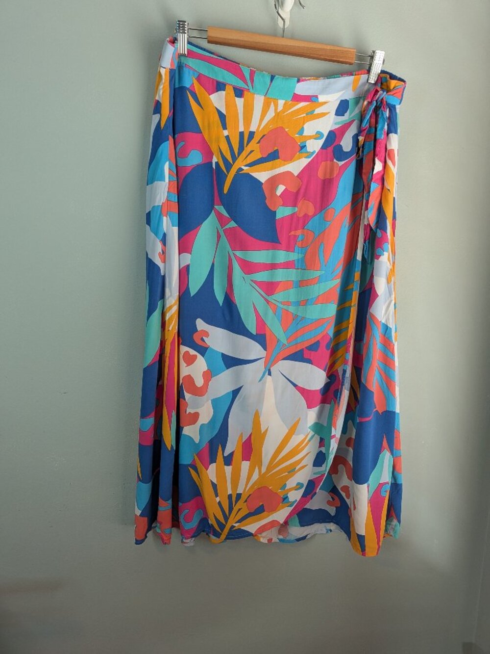 J. Crew Tropical Faux Wrap Skirt women's Size XL Tie Side Flowy Blue floral